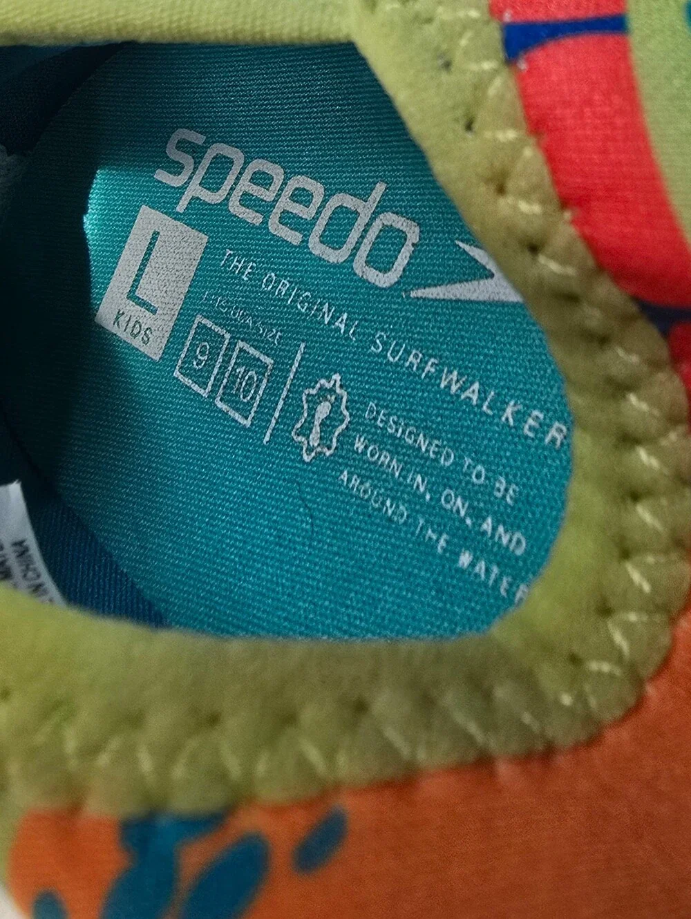 Only Used Once! Unisex Speedo Dinosaur Kids Water Shoes Size L (9/10)